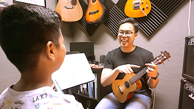 ukulele lesson singapore