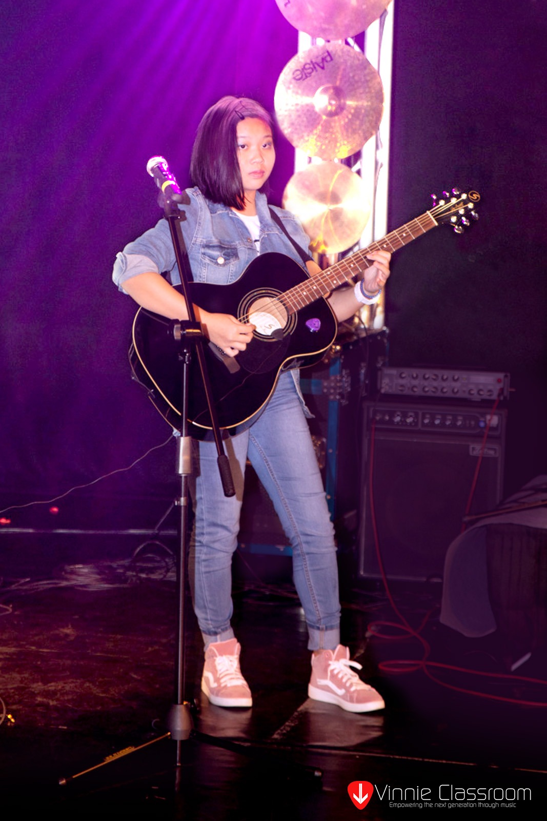 acoustic fingerstyle lesson singapore