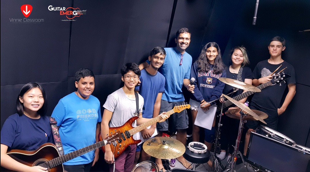 Vinnie Classroom Guitar Emerge