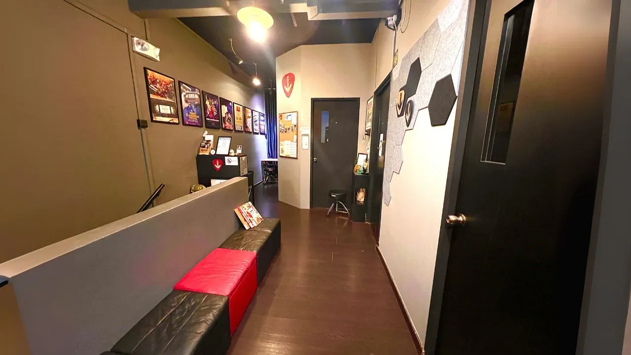 vinnie classroom music school living room